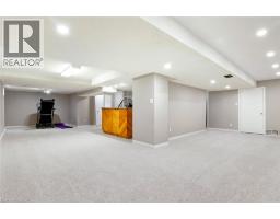 391 STRAWBERRY Crescent - 41