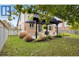 391 STRAWBERRY Crescent - 46