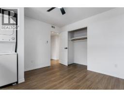 14 ORCHARD Crescent - 16