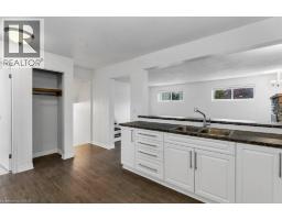 14 ORCHARD Crescent - 24