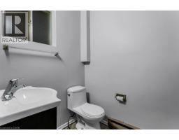 14 ORCHARD Crescent - 25