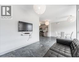 1 VICTORIA Street S UnitNo. 811 - 38