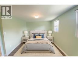 160 WESTCOURT Place - 11