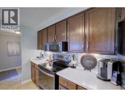 479 BEECHWOOD Drive UnitNo. 3 - 18