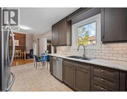 43 ROBSON Avenue - 10