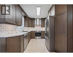 43 ROBSON Avenue - 7