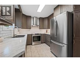 43 ROBSON Avenue - 8