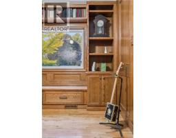 287 VILLA Place - 19