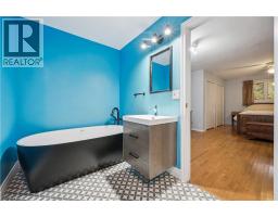 287 VILLA Place - 30