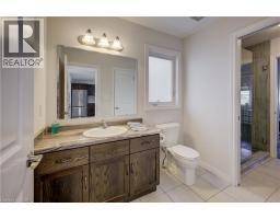 42 FINORO Crescent - 20