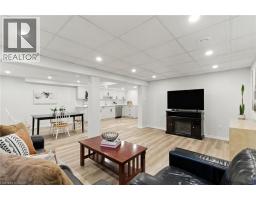 10 SHEFFIELD Avenue - 36