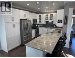 42 GRAYDON Drive - 14