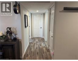 42 GRAYDON Drive - 22