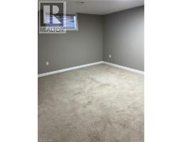 42 GRAYDON Drive - 25