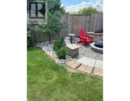 42 GRAYDON Drive - 35