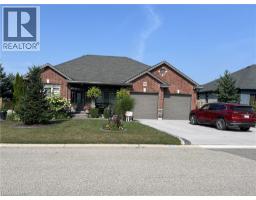 42 GRAYDON Drive - 38