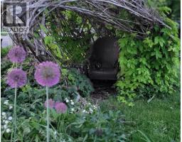 218 HERBERT Street - 43