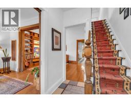 218 HERBERT Street - 7