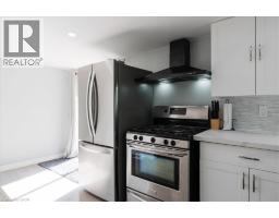 211 MCNAB Street W - 11