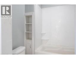 211 MCNAB Street W - 22