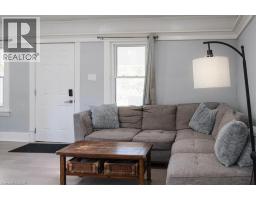 211 MCNAB Street W - 8