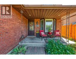 41 BALMORAL Court - 3