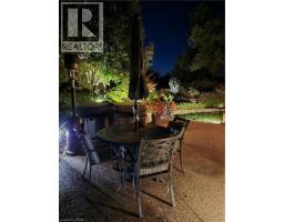 41 BALMORAL Court - 33