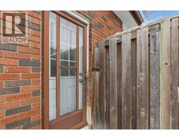 30 PRETORIA Road - 32