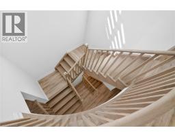 47 BLOOMFIELD Crescent - 24