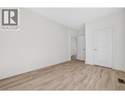 47 BLOOMFIELD Crescent - 32