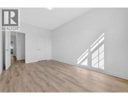 47 BLOOMFIELD Crescent - 37