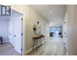 379 ARGYLE Avenue - 4