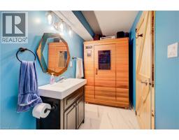 42 FINORO Crescent - 38