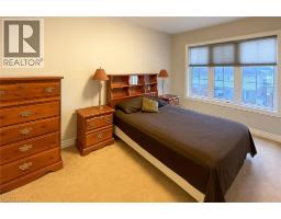 113 HARTLEY Avenue UnitNo. 35 - 6