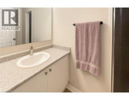 113 HARTLEY Avenue UnitNo. 35 - 8