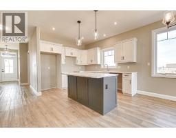 381 ARGYLE Avenue - 17