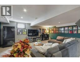 19 APPLE RIDGE Drive - 41