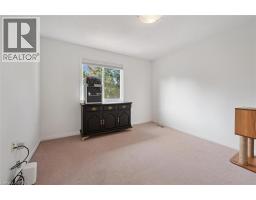 140 VERONICA Drive - 22