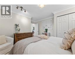 49 ERIE Avenue N - 22