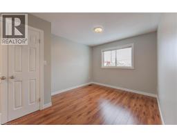 47 BROADVIEW Avenue - 12