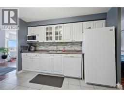 35 GREEN VALLEY Drive UnitNo. 1510 - 10