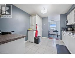 35 GREEN VALLEY Drive UnitNo. 1510 - 8