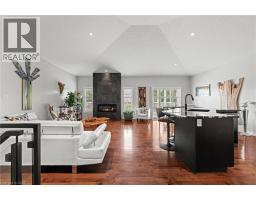 152 DEVONSHIRE Drive UnitNo. 18 - 11