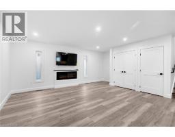 17 CHURCH Street E - 12