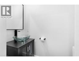 17 CHURCH Street E - 14