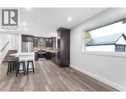 17 CHURCH Street E - 8