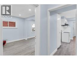 392 VICTORIA Street S - 13