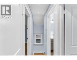 392 VICTORIA Street S - 29