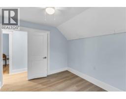 392 VICTORIA Street S - 32