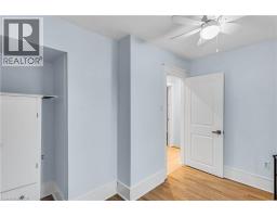 392 VICTORIA Street S - 34